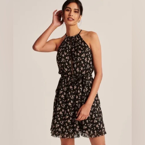 Abercrombie & Fitch Dresses & Skirts - Abercrombie & Fitch Floral Dress
